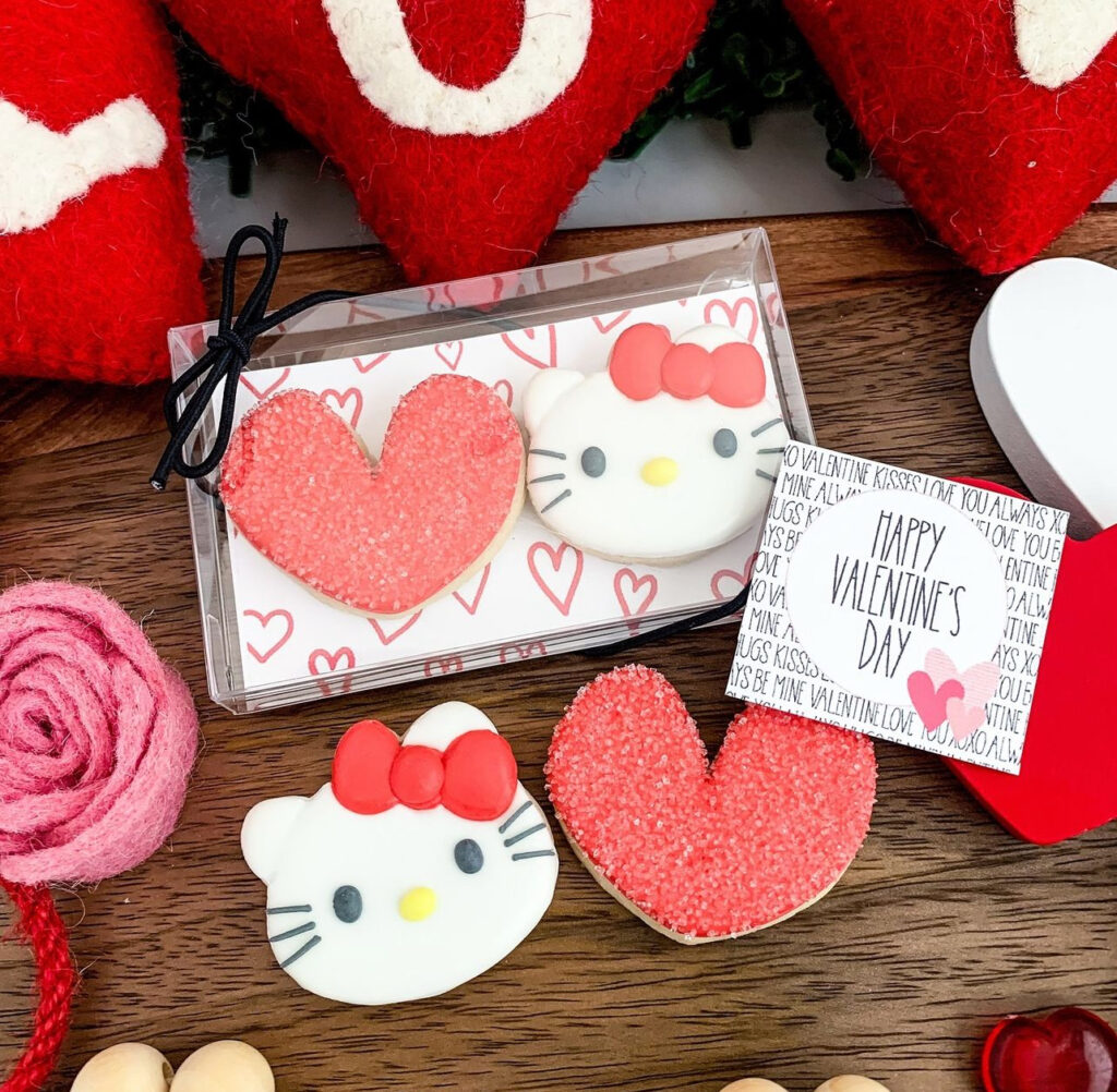 @sugarcravings used FB46 for this fun cookie set